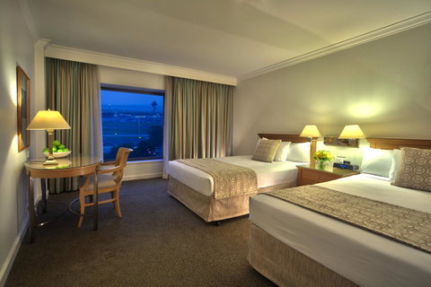 Stamford Plaza Sydney Airport Hotel & Conference Centre - Tourism Bookings 7
