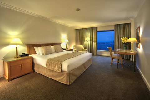 Stamford Plaza Sydney Airport Hotel & Conference Centre - Tourism Bookings 1