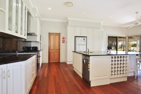 Terara Riverside Retreat - Events Australia 8