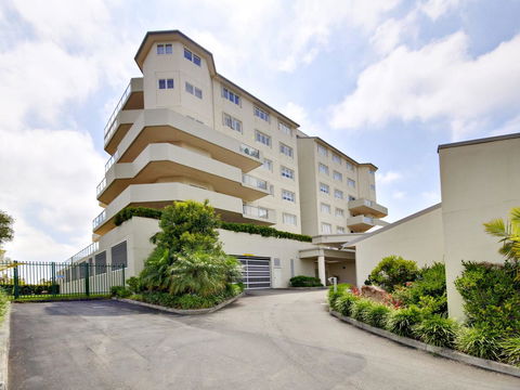 Messines Street, Breakwater Apartment, 104 - Events Australia 16