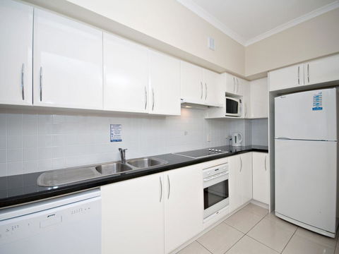 Messines Street, Breakwater Apartment, 104 - Events Australia 4