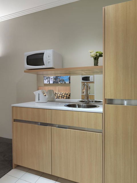 Mercure Sydney Bankstown - Tourism Bookings 25