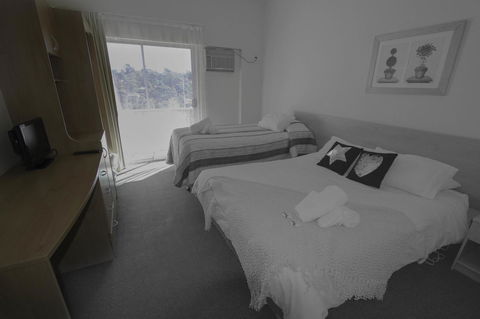 Rest Easy Motel - Tourism Bookings 22