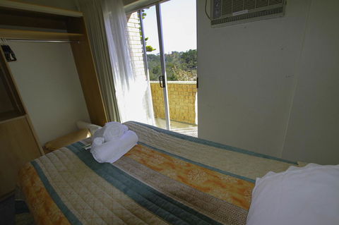 Rest Easy Motel - Tourism Bookings 17