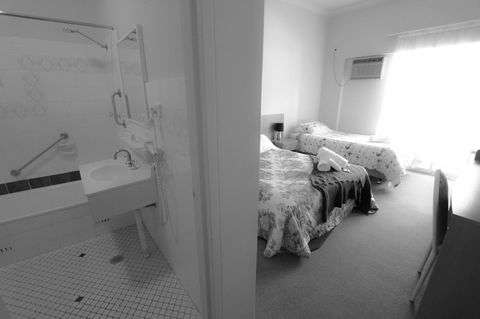 Rest Easy Motel - Tourism Bookings 19