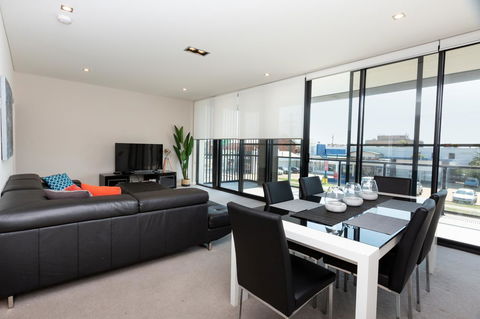 Brand New Executive Apartment - Tourism Bookings 3
