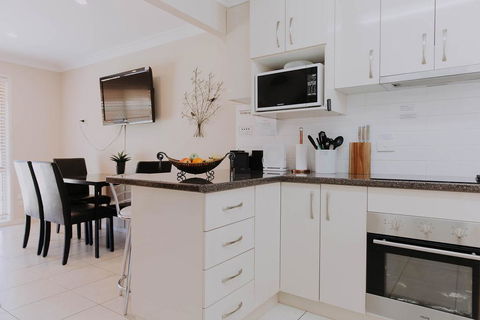 Central Wagga Self Catering Apartment - Events Australia 8