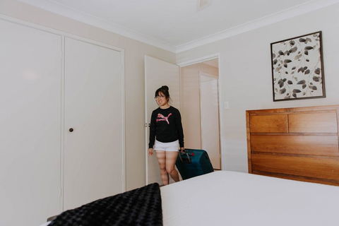 Central Wagga Self Catering Apartment - Events Australia 4