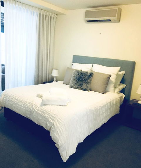 Boathouse Resort (Water Front) - Events Australia 3
