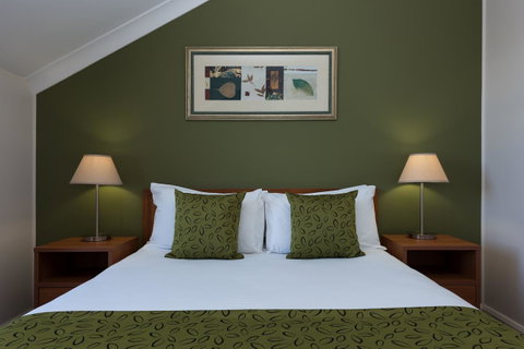 Leisure Inn Spires - Tourism Bookings 1