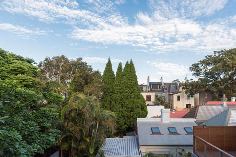 Nobbs Â· Executive 2 Storey Sydney Apartment With Pool - Tourism Bookings 17