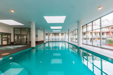 Nobbs Â· Executive 2 Storey Sydney Apartment With Pool - Tourism Bookings 12