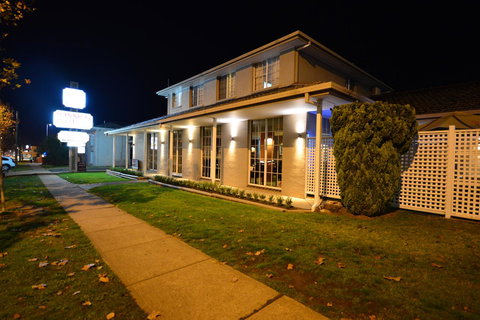 Winning Post Motor Inn - Events Australia 13