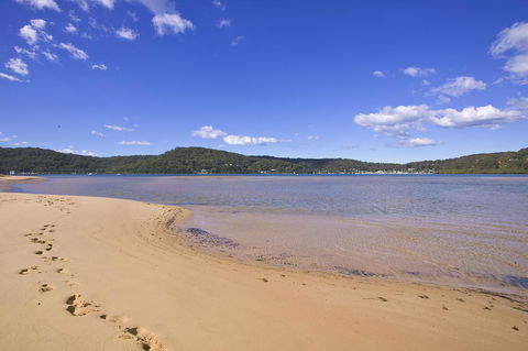 BookerBay Retreat! - Tourism Bookings 0