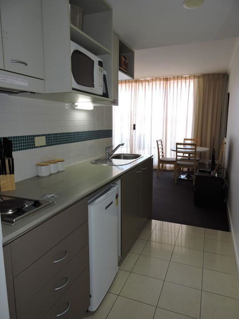 BASE Holidays - Ettalong Beach Premium Apartments - Events Australia 10