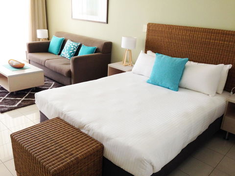 BASE Holidays - Ettalong Beach Premium Apartments - Events Australia 38
