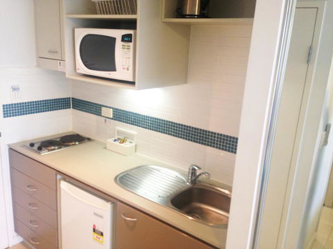 BASE Holidays - Ettalong Beach Premium Apartments - Events Australia 25