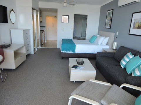 BASE Holidays - Ettalong Beach Premium Apartments - Events Australia 18