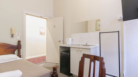 Woolbrokers Hotel - Tourism Bookings 19