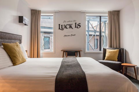The Lucky Hotel - Tourism Bookings 20