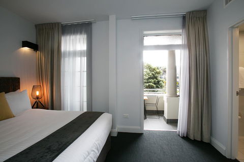 The Lucky Hotel - Tourism Bookings 25