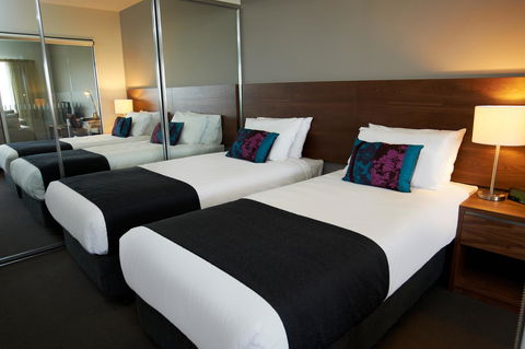 Quest Dubbo - Events Australia 26