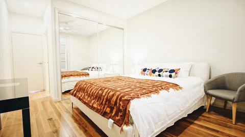 Cozy 5 Bed House In Sydney - Tourism Bookings 0