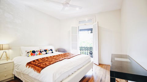 Cozy 5 Bed House In Sydney - Tourism Bookings 24