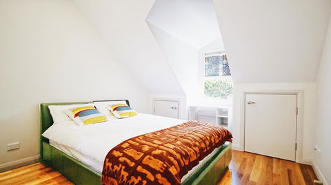 Cozy 5 Bed House In Sydney - Tourism Bookings 19