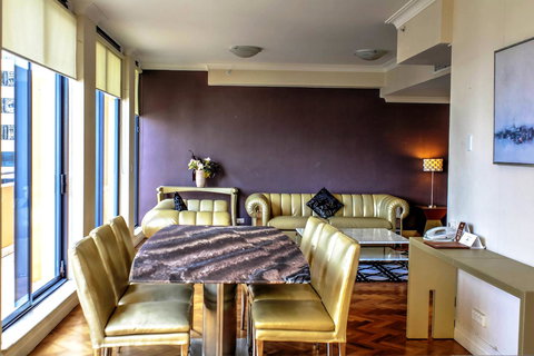 Seasons Harbour Plaza - Events Australia 34