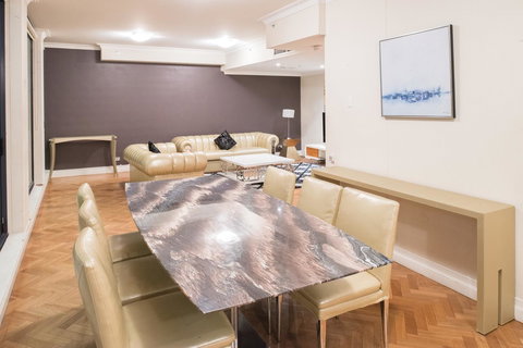 Seasons Harbour Plaza - Events Australia 9