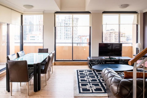 Seasons Harbour Plaza - Events Australia 8