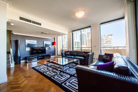 Seasons Harbour Plaza - Events Australia 30