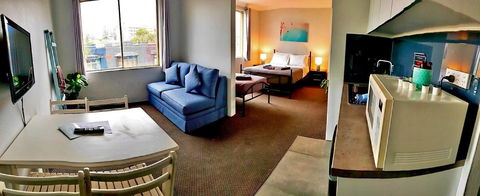 Manly Beachside Apartments - Tourism Bookings 10