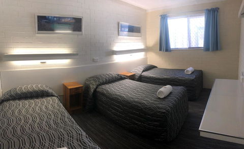 Coastal Bay Motel - Tourism Bookings 21