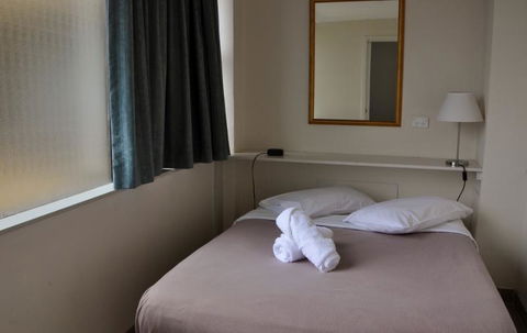 Accommodation Sydney - Hyde Park Plaza 38 College St Sydney - Tourism Bookings 13