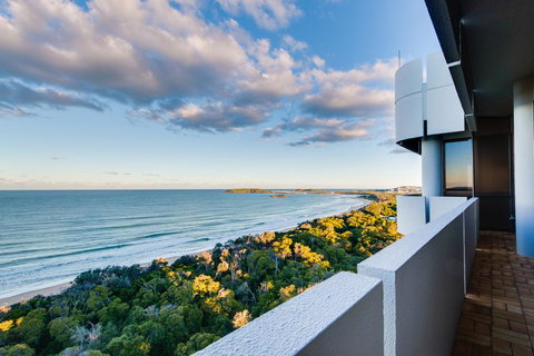 Pacific Towers Beach Resort - Tourism Bookings 11