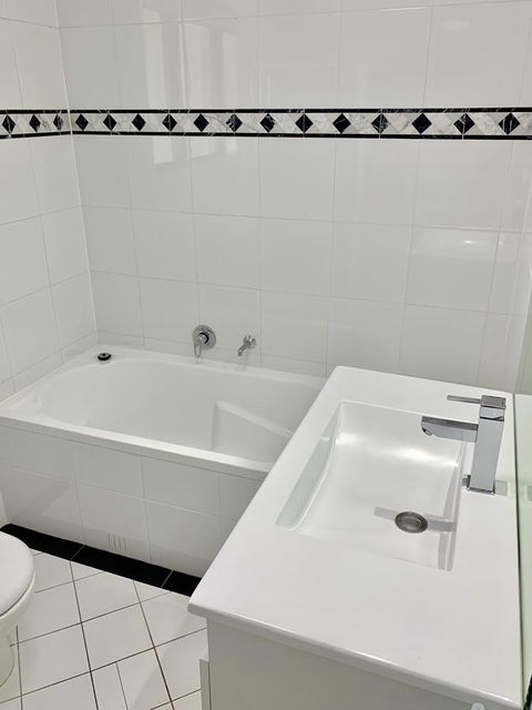 Castle Serviced Apartments - Tourism Bookings 10