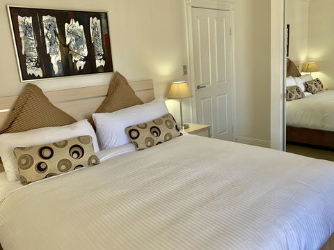 Castle Serviced Apartments - Tourism Bookings 7