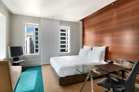 Hilton Sydney - Tourism Bookings 28