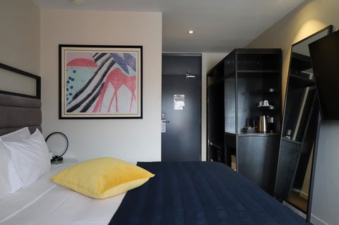Haven Glebe - Tourism Bookings 17