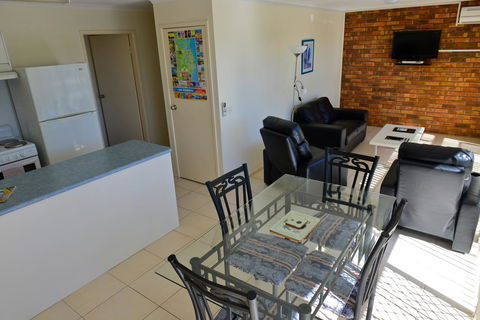 Beach House Holiday Apartments - Tourism Bookings 10