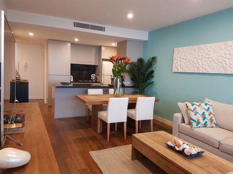 Arena Luxury Beachfront Apartment - Tourism Bookings 39