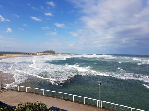 Arena Luxury Beachfront Apartment - Tourism Bookings 40