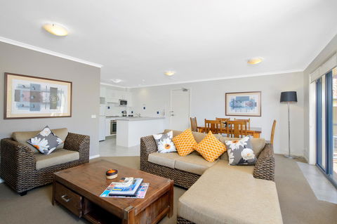 South Pacific Apartments - Tourism Bookings 8