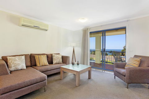 South Pacific Apartments - Tourism Bookings 13