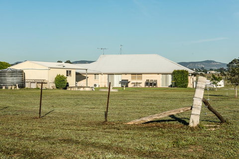 Madigan Wine Country Cottages - Accommodation Europe 32