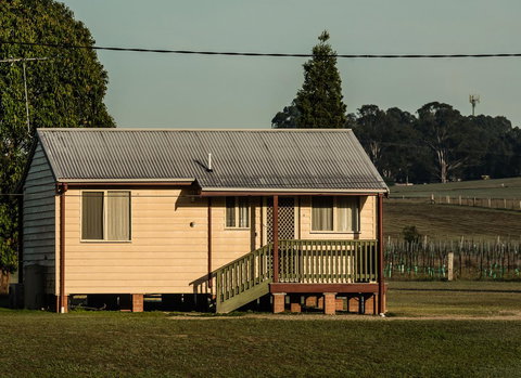 Madigan Wine Country Cottages - Accommodation Europe 34