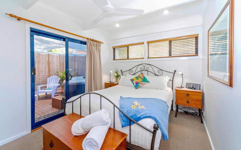 Coast Yamba - Adults Only - Tourism Bookings 14