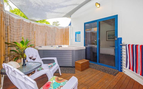 Coast Yamba - Adults Only - Tourism Bookings 3